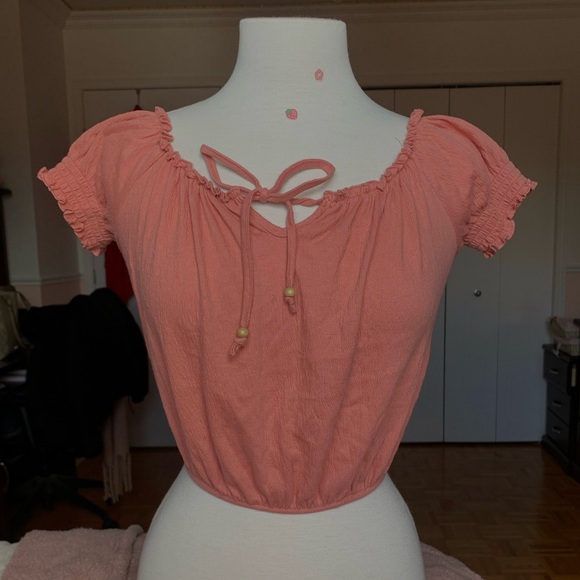 Ardene Coral Tie Front Crinkle Crop Top 🧡 - Picture 2 of 4